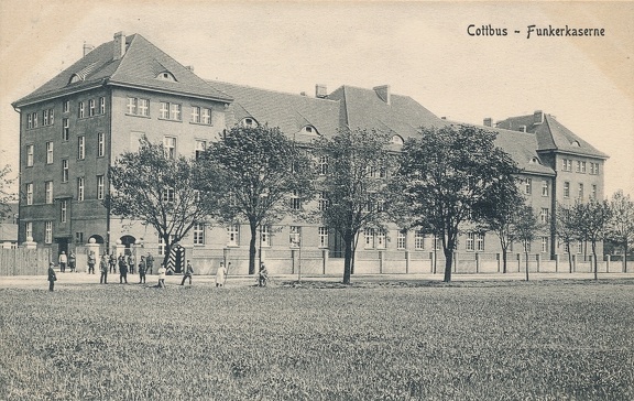 Funkerkaserne, Verlag Alfred Nitschke, Cottbus (Ansichtskarte)